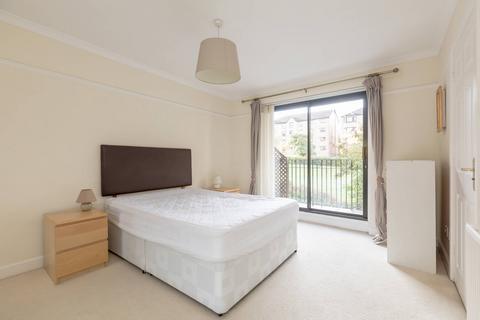 13/2 Craigend Park, Edinburgh, EH16 5XX