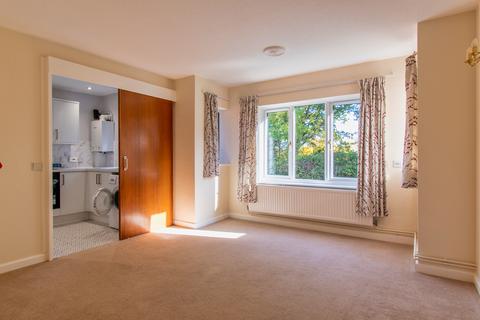 1 bedroom retirement property for sale, Kennet Court, Wokingham, Berkshire