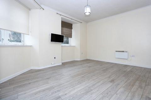 2 bedroom flat to rent, Bruce Street, Clydebank, West Dunbartonshire, G81