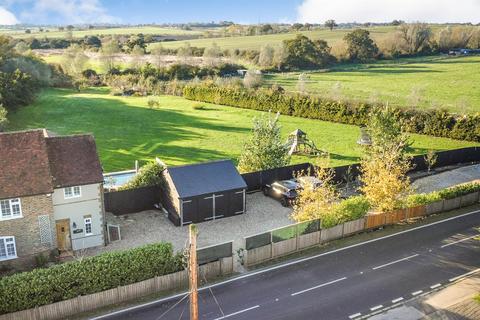 3 bedroom semi-detached house for sale, Main Road, Woodham Ferrers