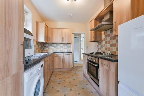 164 Seaforth Gardens, Epsom, KT19 0NW
