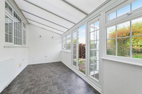 164 Seaforth Gardens, Epsom, KT19 0NW