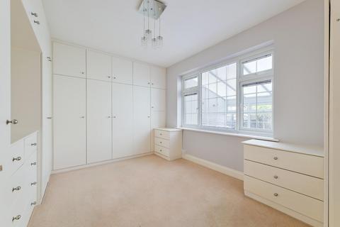 164 Seaforth Gardens, Epsom, KT19 0NW