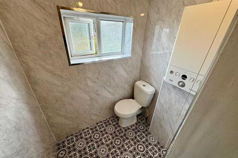35a Charles Street, Tonypandy, CF40 2AN