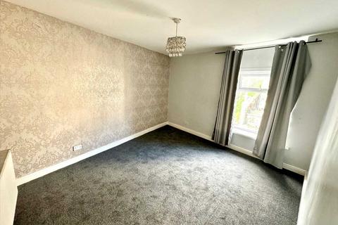 35a Charles Street, Tonypandy, CF40 2AN