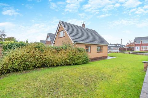 3 bedroom detached bungalow for sale, Parkfield Road, Broughton, CH4