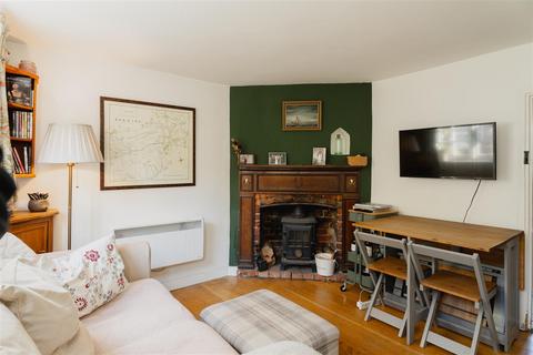 2 bedroom terraced house for sale, North Street, Dorking