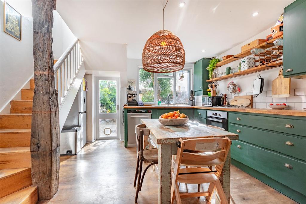 Park Crescent Road, Brighton 2 bed house for sale £475,000