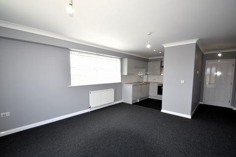 3 bedroom flat to rent, 225-235 West Road, Westcliff on Sea, Essex SS0