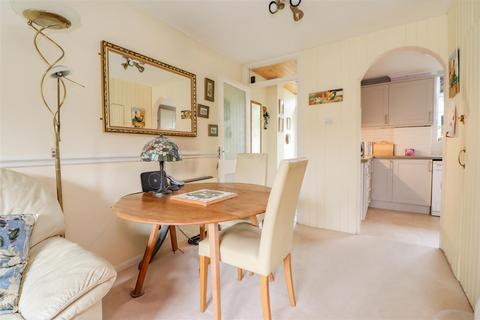 2 bedroom terraced house for sale, Wimblehurst Road, Horsham