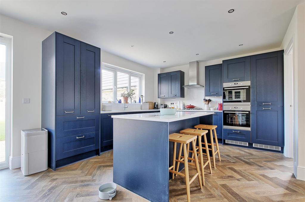 Kitchen.jpg
