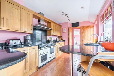 5 bedroom semi-detached house for sale, Stanley Road, Marden, Tonbridge