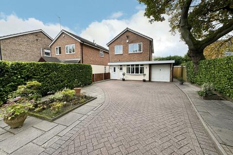 4 bedroom detached house for sale, Binley Close, Shirley