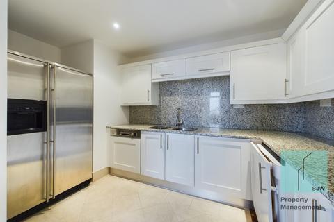 2 bedroom apartment to rent, Whitehouse Apartments, London SE1