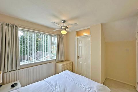 39 Sandringham Road, Wombourne, Wolverhampton, WV5 8EF