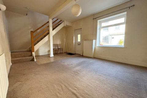 2 bedroom terraced house to rent, Beech Lane, Macclesfield