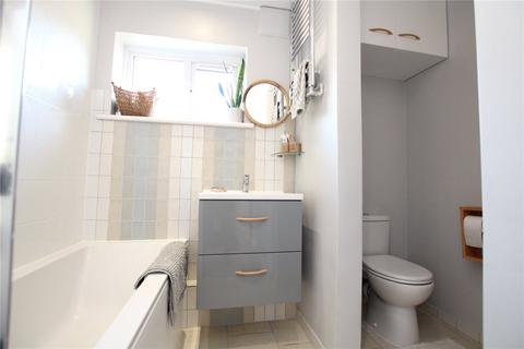 163 Churchbury Road, London, SE9 5JB
