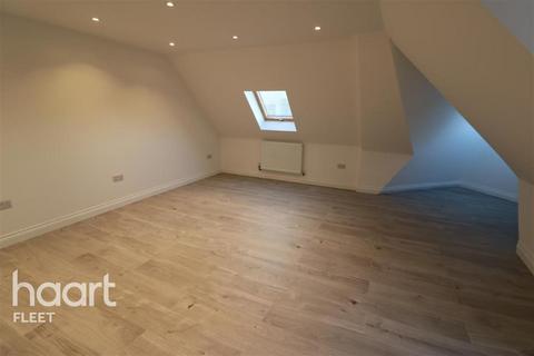 Studio to rent, London Road