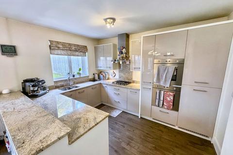 39 Pinfold Drive, Prestwich, Manchester, M25 3EQ