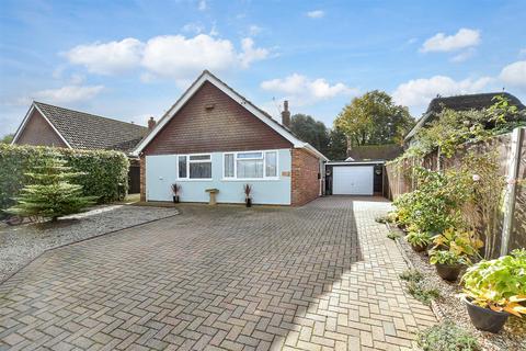 3 bedroom chalet for sale, St. Andrew's Way, Tilmanstone, Deal, Kent