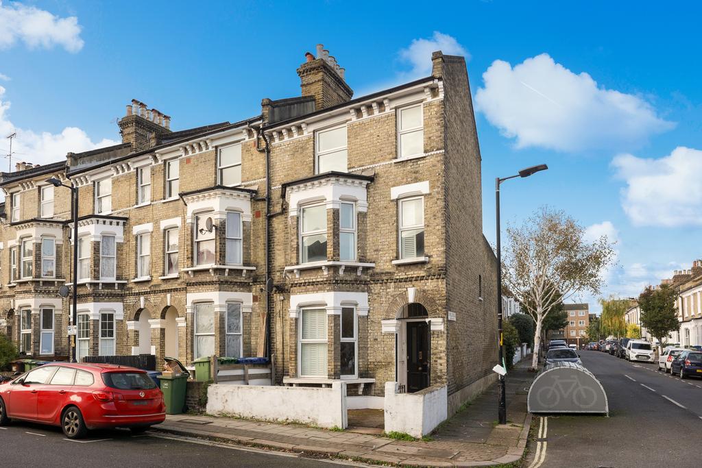 68 Shenley Rd, London SE5 8 NQ-22