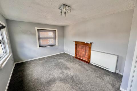 1 bedroom flat for sale, High Street, WALTON ON THE NAZE, CO14