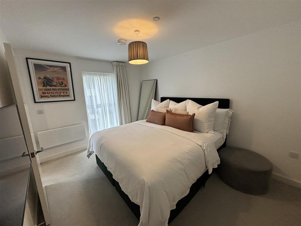 Master bedroom.jpg