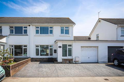 4 bedroom semi-detached house for sale, 27 Causie Drive, St Clement JE2