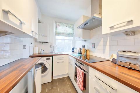 2 bedroom apartment for sale, Bennerley Road, SW11