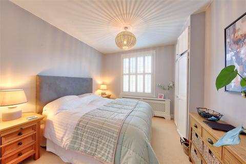 2 bedroom apartment for sale, Bennerley Road, SW11