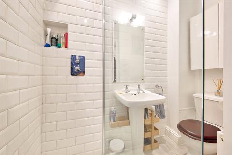 2 bedroom apartment for sale, Bennerley Road, SW11