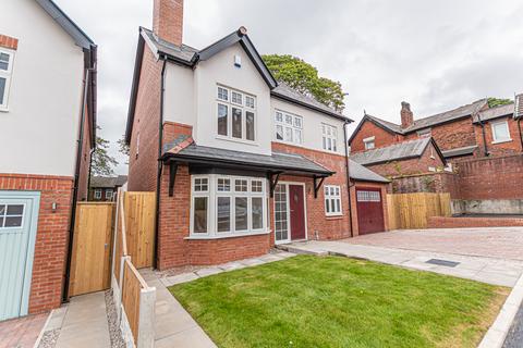 4 bedroom detached house to rent, Woodcroft Way, Prescot, Merseyside