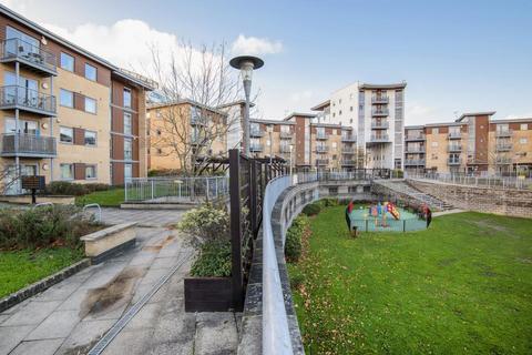 2 bedroom flat for sale, Bracknell,  Berkshire,  RG12