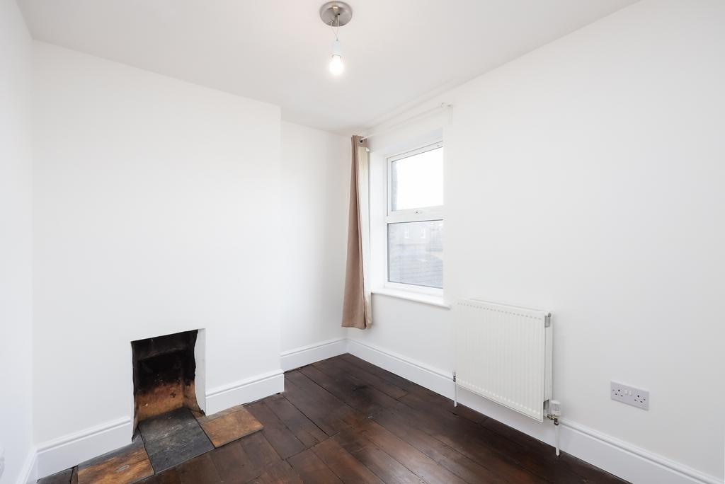68 Shenley Rd, London SE5 8 NQ-1