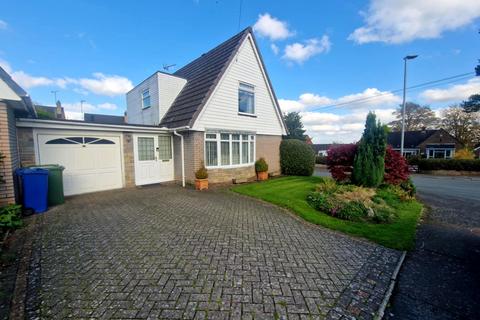 4 bedroom detached house for sale, Brinkburn Close, Rugeley. WS15 2QF