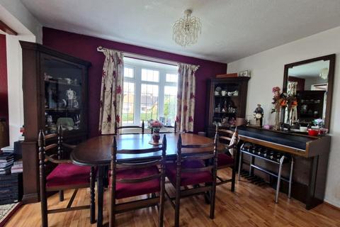 undefined, Brinkburn Close, Rugeley. WS15 2QF