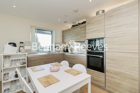 2 bedroom apartment to rent, Duke Of Wellington Avenue, Royal Arsenal Riverside SE18