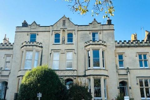 2 bedroom apartment to rent, Wellington Square, Cheltenham, Gloucestershire, GL50