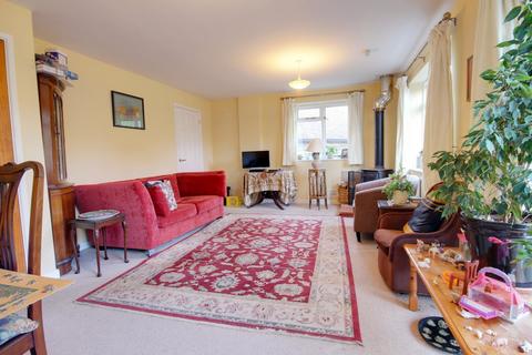 Farne House Armstrong Road, Brockenhurst, SO42 7TA