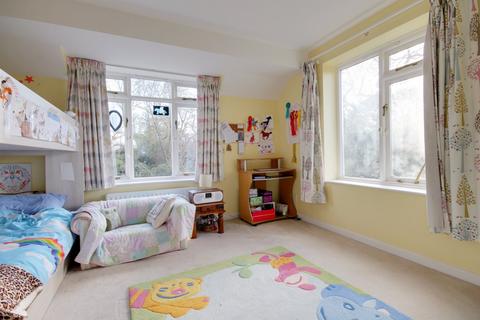 Farne House Armstrong Road, Brockenhurst, SO42 7TA
