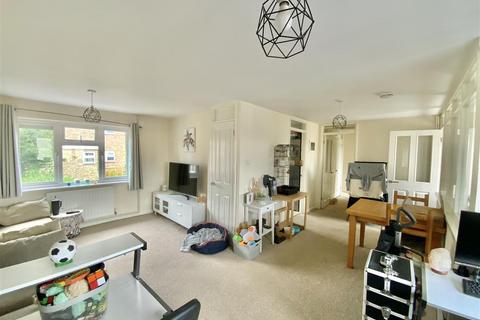 3 bedroom apartment for sale, Thompson Street, New Bradwell, Milton Keynes