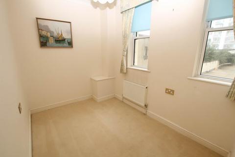 2 bedroom flat for sale, Wilmington Square, Eastbourne, BN21 4DX