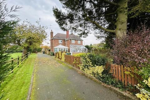 3 bedroom detached house to rent, Fairview, Fox Road, Seisdon