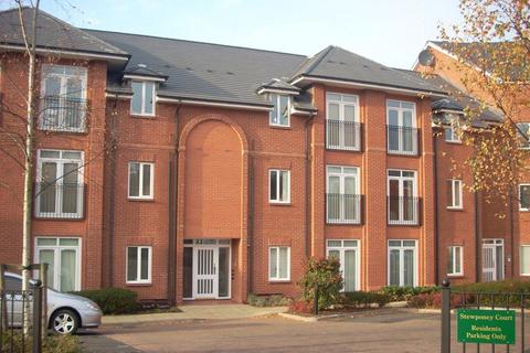 2 bedroom flat to rent, Stewponey, Stourton, Stourbridge