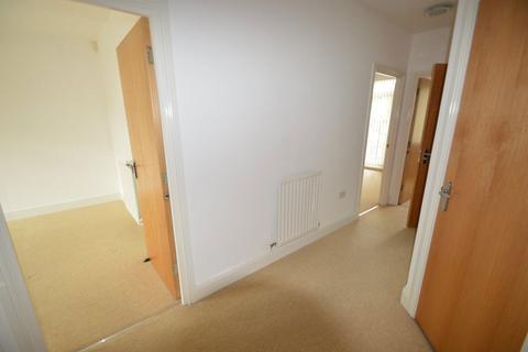 2 bedroom flat to rent, Stewponey, Stourton, Stourbridge