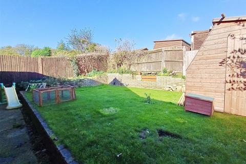 20 Anzac Close, Peacehaven, BN10 7SY