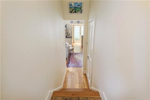 59b Marney Road, London, SW11 5EW