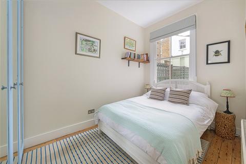 59b Marney Road, London, SW11 5EW
