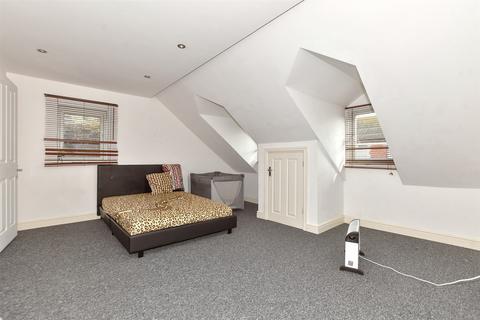 2 bedroom maisonette for sale, The Broadway, Broadstairs, Kent