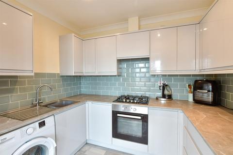 2 bedroom ground floor flat for sale, Fort Road, Newhaven, East Sussex